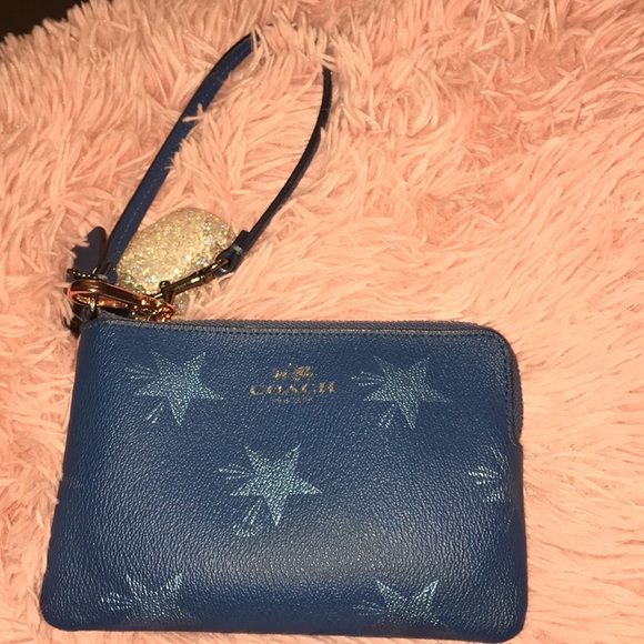 Coach Handbags - Coach Wristlet